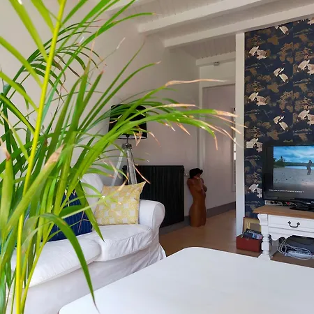 Hébergement de vacances Maison De 3 Avec Jardin Clos Et Wifi A *